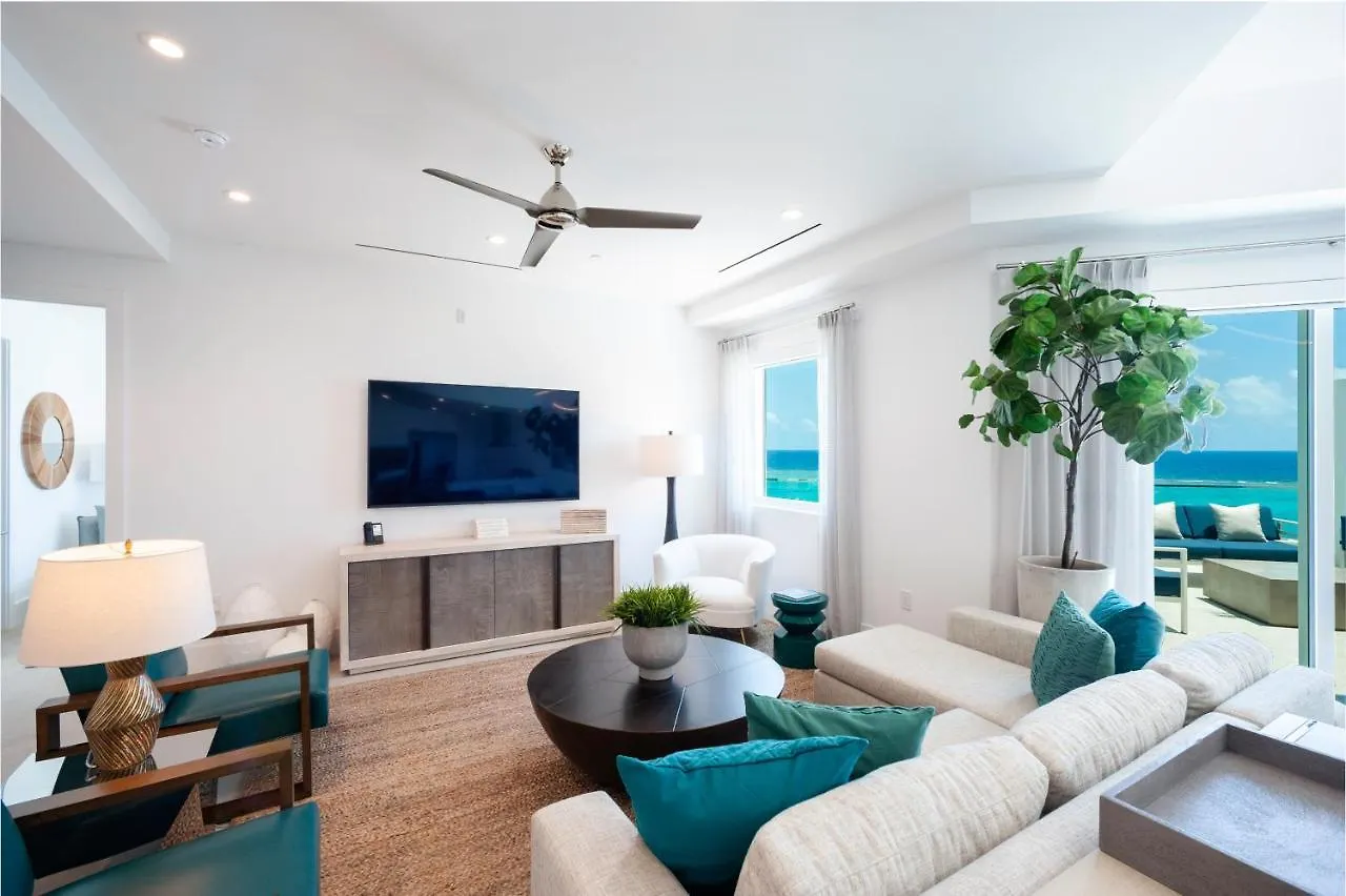Rum Point Club Residences Driftwood Village 3*,