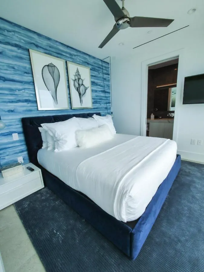 Rum Point Club Residences Driftwood Village 3*,  Cayman Islands